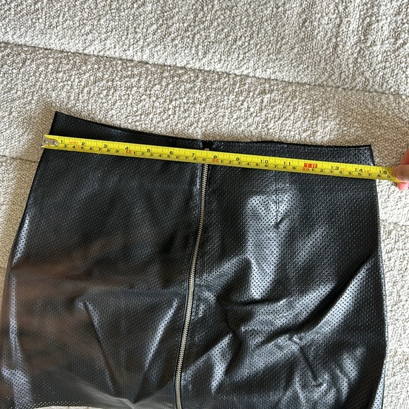 Ice jeans by iceberg 100% leather skirt - Picture 11 of 11